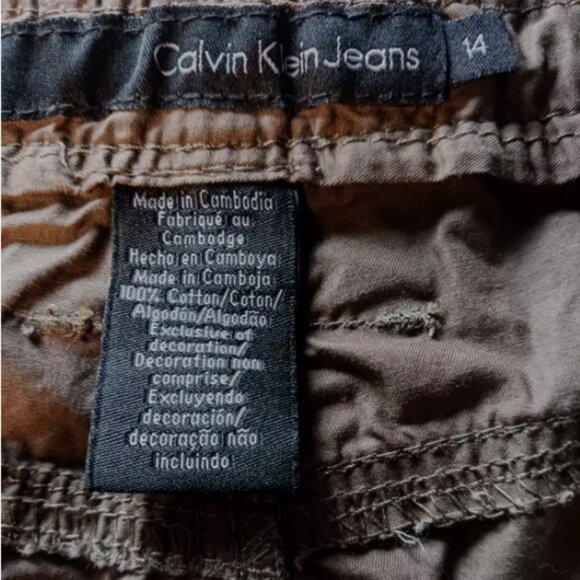 Calvin Klein Jeans Womens Shorts Size 14 / waist 36" Flat Front Cotton Green - Picture 5 of 5